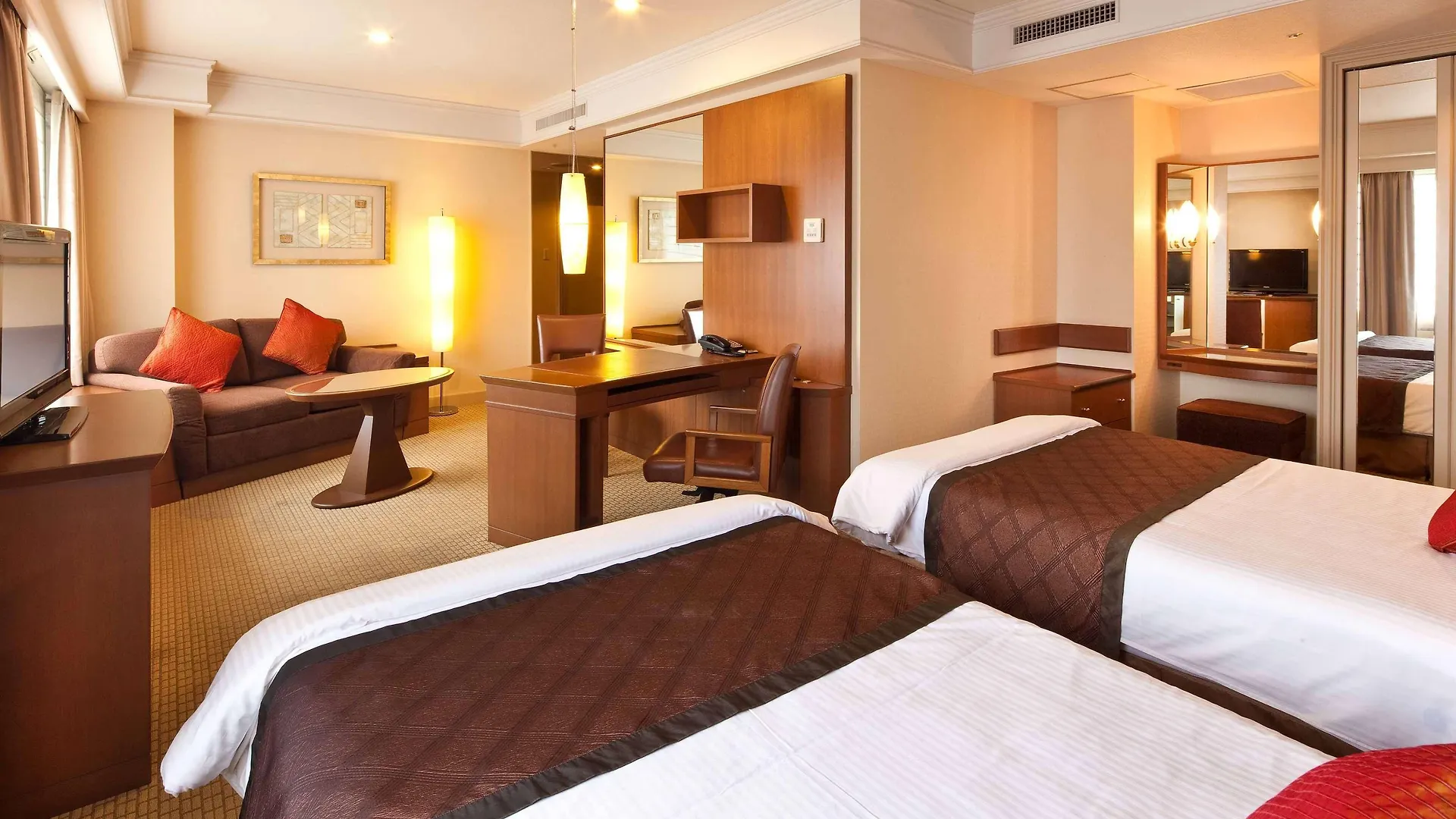 Royal Park Hotel Tokio 5*,
